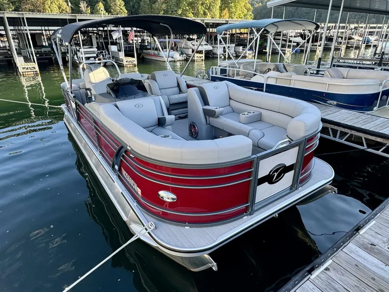 Slide: The Image of Veranda Vertex VTX 22R TritoonFL 2023 - 5844164