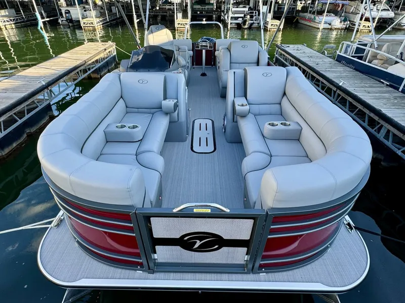 Slide: The Image of Veranda Vertex VTX 22R TritoonFL 2023 - 5844167