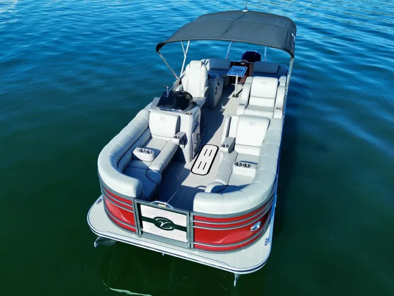 Slide: The Image of Veranda Vertex VTX 22R TritoonFL 2023 - 5844150