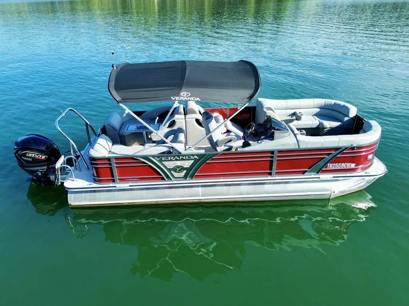 Slide: The Image of Veranda Vertex VTX 22R TritoonFL 2023 - 5844153