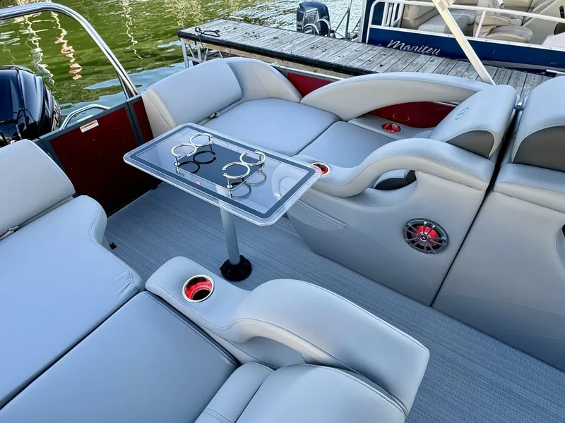 Slide: The Image of Veranda Vertex VTX 22R TritoonFL 2023 - 5844212