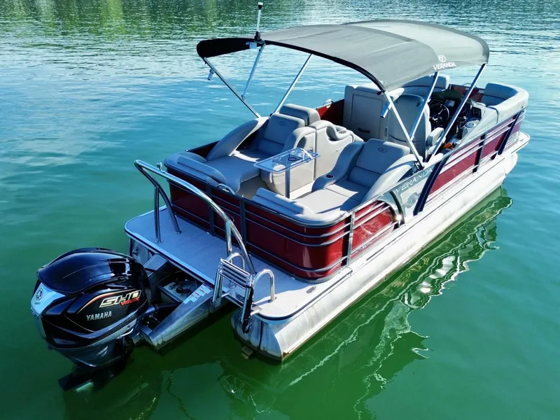Slide: The Image of Veranda Vertex VTX 22R TritoonFL 2023 - 5844155