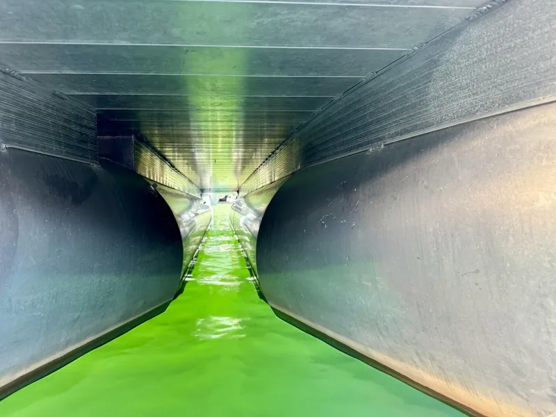 Slide: The Image of Veranda Vertex VTX 22R TritoonFL 2023 - 5844226