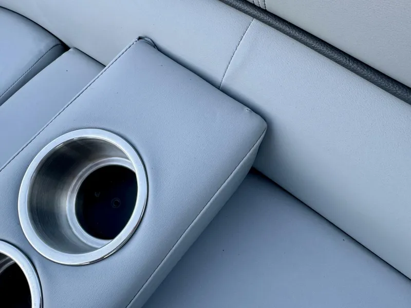 Slide: The Image of Veranda Vertex VTX 22R TritoonFL 2023 - 5844230