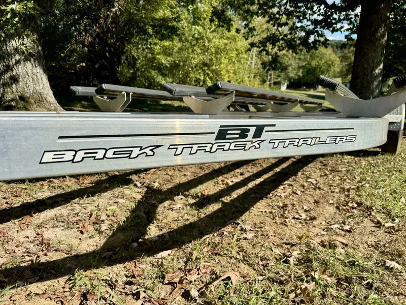 Slide: The Image of Veranda Vertex VTX 22R TritoonFL 2023 - 5844238