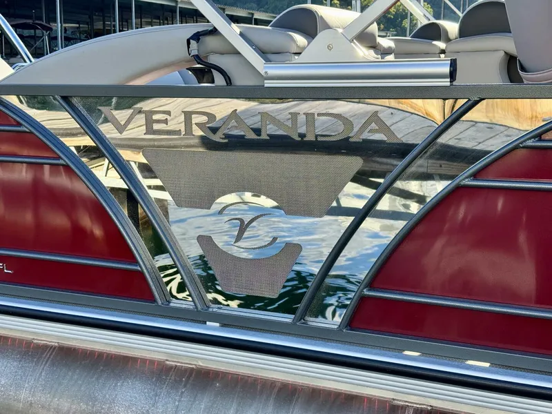 Slide: The Image of Veranda Vertex VTX 22R TritoonFL 2023 - 5844239