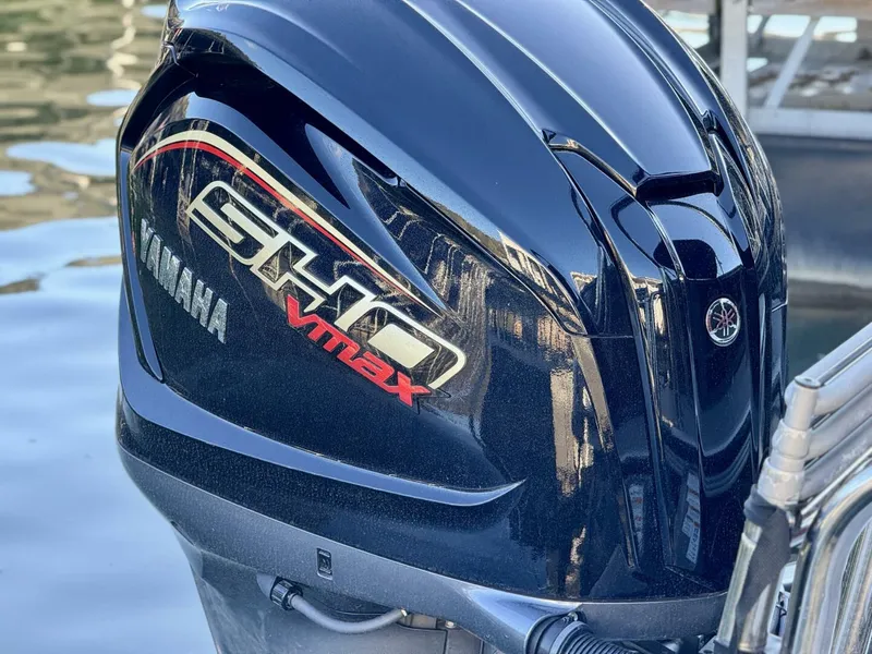 Slide: The Image of Veranda Vertex VTX 22R TritoonFL 2023 - 5844247