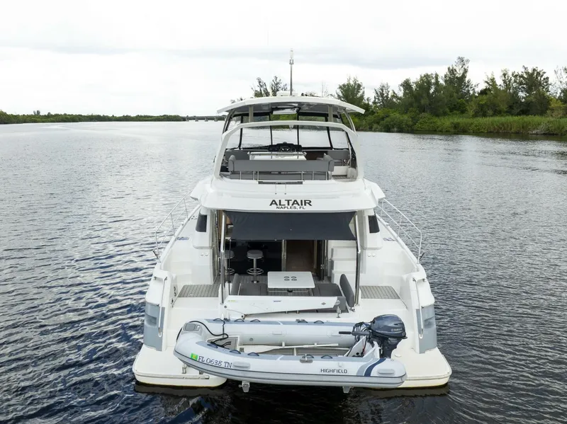 Slide: The Image of Aquila 44 2019 - 5843060