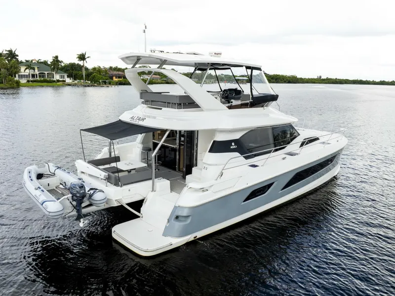 Slide: The Image of Aquila 44 2019 - 5843061