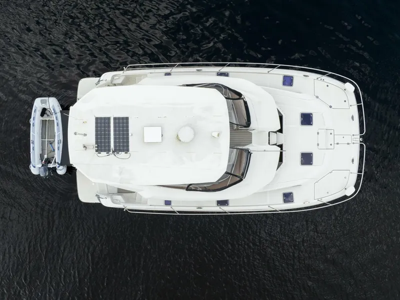 Slide: The Image of Aquila 44 2019 - 5843070