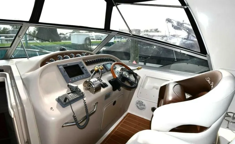 Slide: The Image of Sea Ray 310 Sundancer 2001 - 5844090