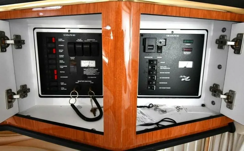 Slide: The Image of Sea Ray 310 Sundancer 2001 - 5844099