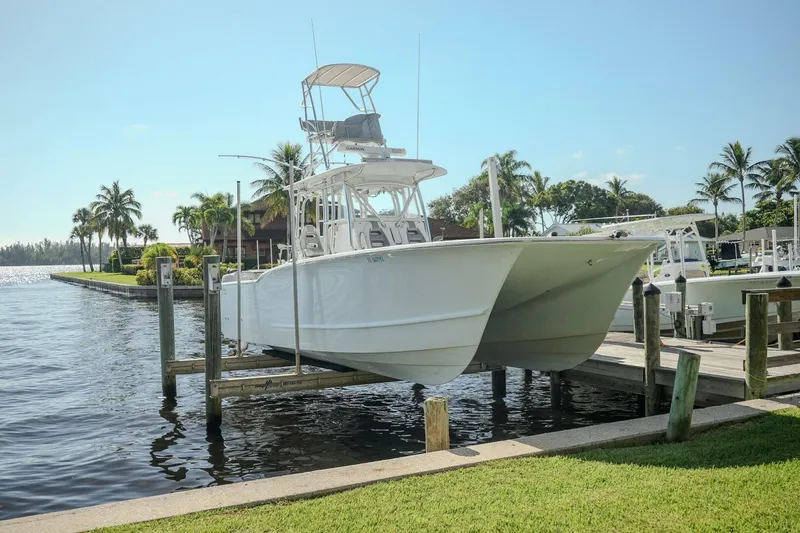 Slide: The Image of TideLine Boats 365 OFFSHORE 2020 - 5843249