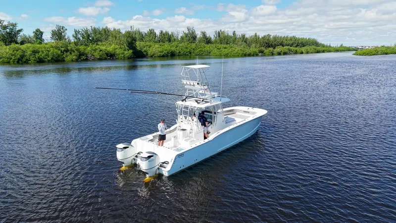 Slide: The Image of TideLine Boats 365 OFFSHORE 2020 - 5843313