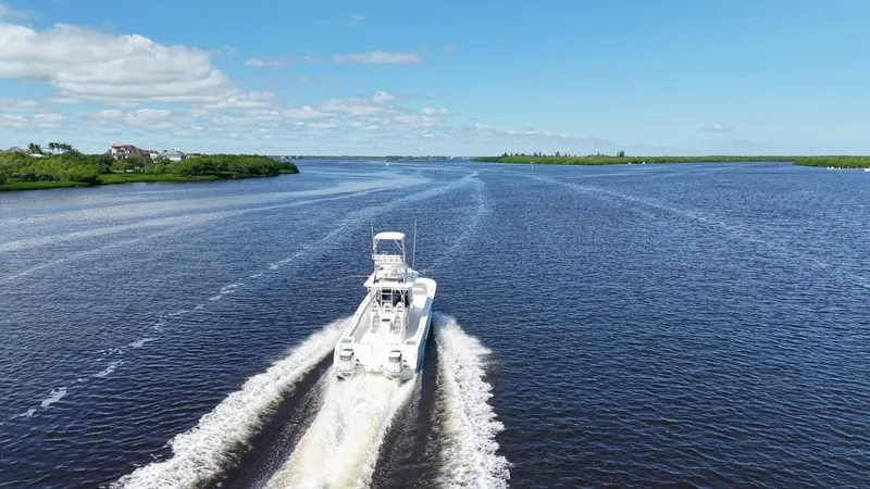 Slide: The Image of TideLine Boats 365 OFFSHORE 2020 - 5843328