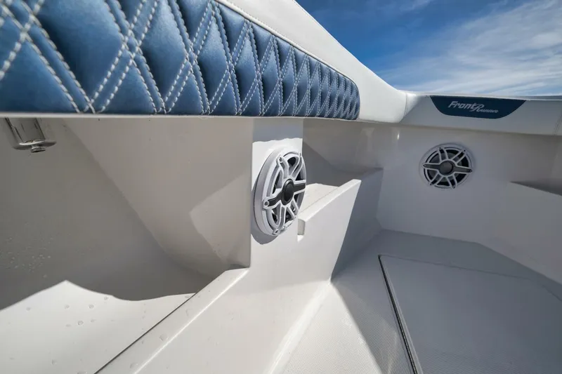 Slide: The Image of Front Runner 36CC 2022 - 5867749