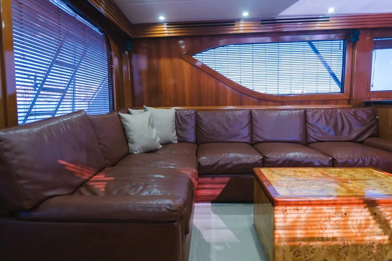 Slide: The Image of 2001 Hatteras 60 Convertible - Sinyorita Salada - 5980449