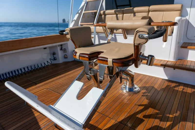 Slide: The Image of 2001 Hatteras 60 Convertible - Sinyorita Salada - 6424854