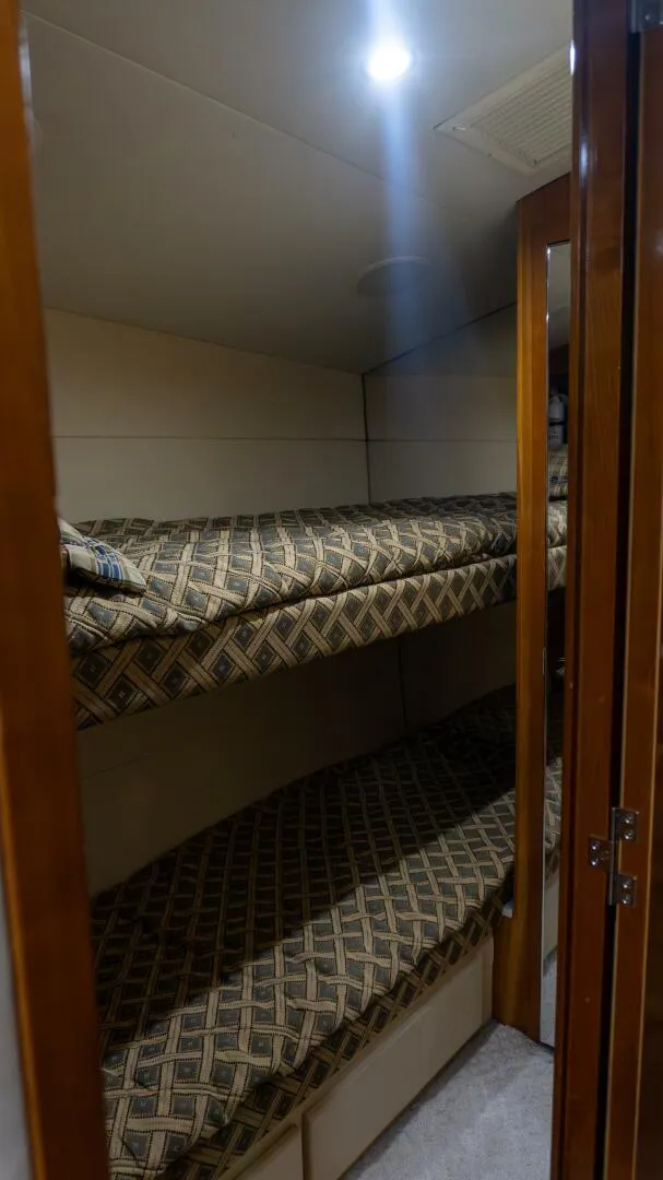 Slide: The Image of 2001 Hatteras 60 Convertible - Sinyorita Salada - 5980469