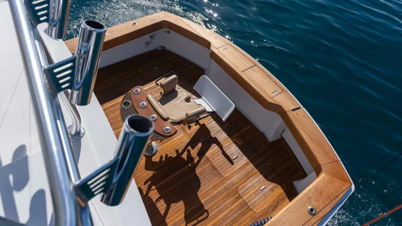 Slide: The Image of 2001 Hatteras 60 Convertible - Sinyorita Salada - 5980507