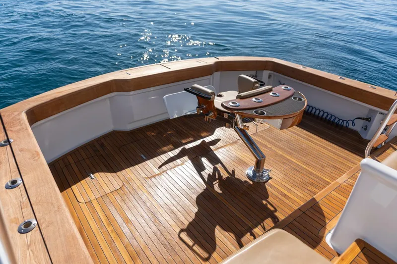 Slide: The Image of 2001 Hatteras 60 Convertible - Sinyorita Salada - 5980479