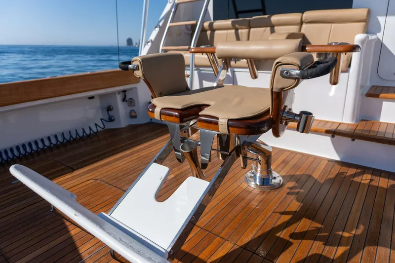 Slide: The Image of 2001 Hatteras 60 Convertible - Sinyorita Salada - 5980501