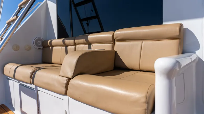 Slide: The Image of 2001 Hatteras 60 Convertible - Sinyorita Salada - 5980497