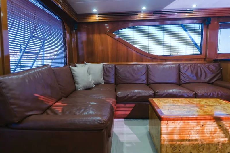 Slide: The Image of 2001 Hatteras 60 Convertible - Sinyorita Salada - 6424829