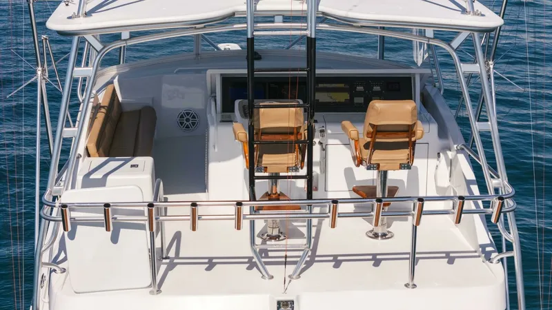 Slide: The Image of 2001 Hatteras 60 Convertible - Sinyorita Salada - 6424881