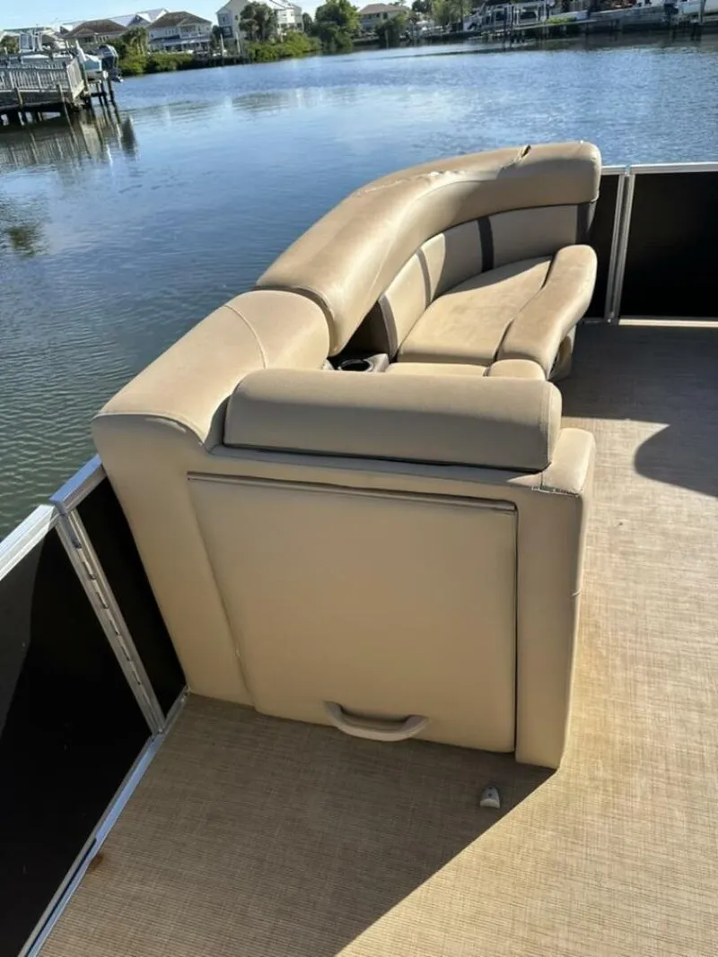 Slide: The Image of Harris 220 Cruiser Tritoon 2017 - 5843895