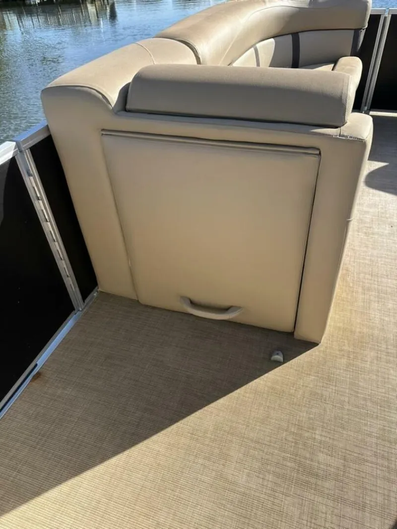 Slide: The Image of Harris 220 Cruiser Tritoon 2017 - 5843896