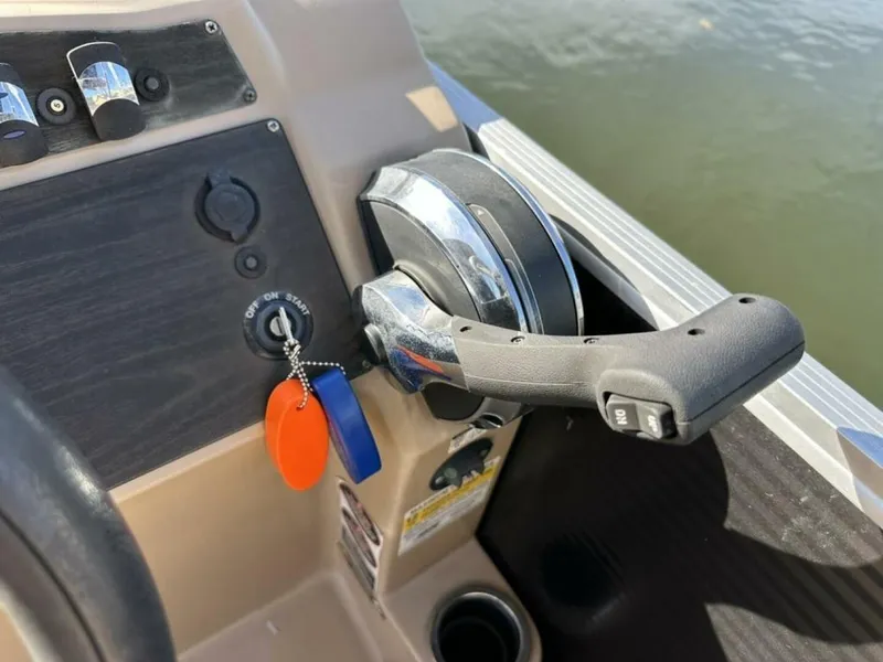 Slide: The Image of Harris 220 Cruiser Tritoon 2017 - 5843911