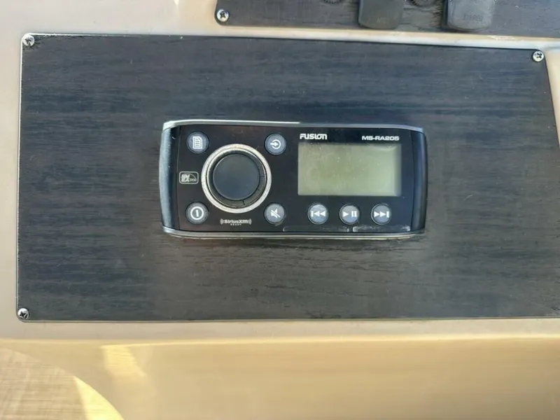 Slide: The Image of Harris 220 Cruiser Tritoon 2017 - 5843913