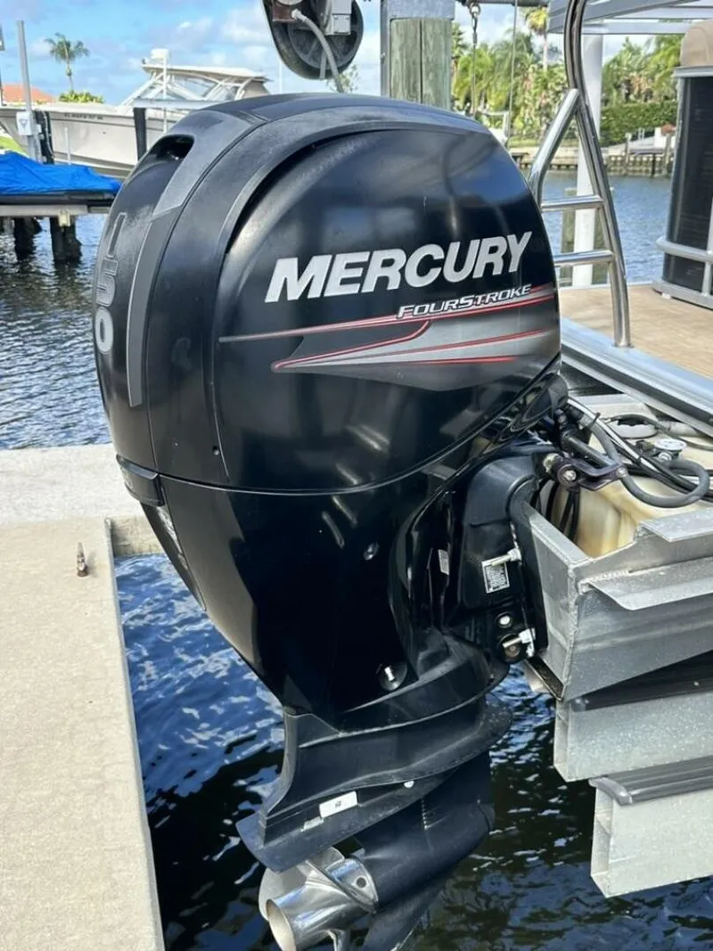 Slide: The Image of Harris 220 Cruiser Tritoon 2017 - 5843925