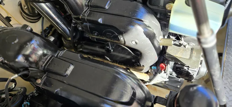 Slide: The Image of Formula 330 Crossover Bowrider 2016 - 5843941