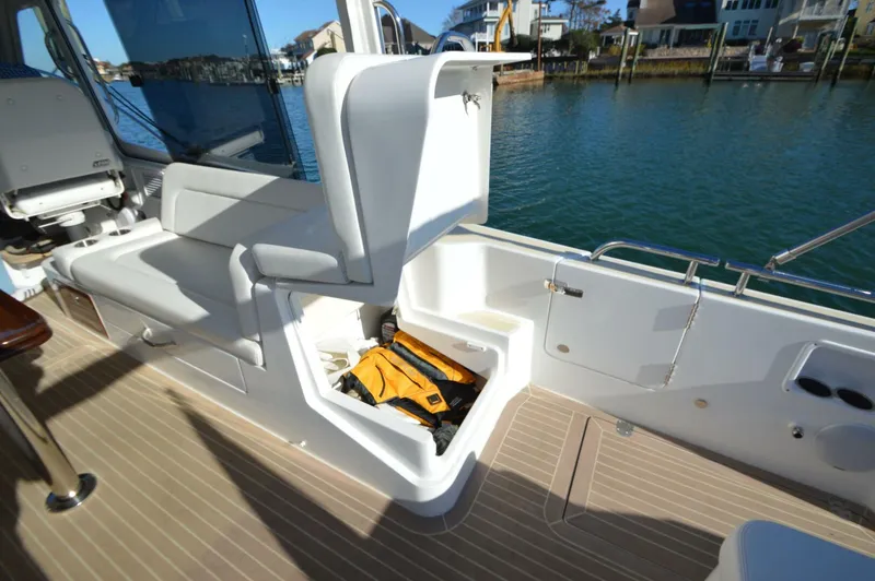 Slide: The Image of MJM 35z 2023 - 5845591