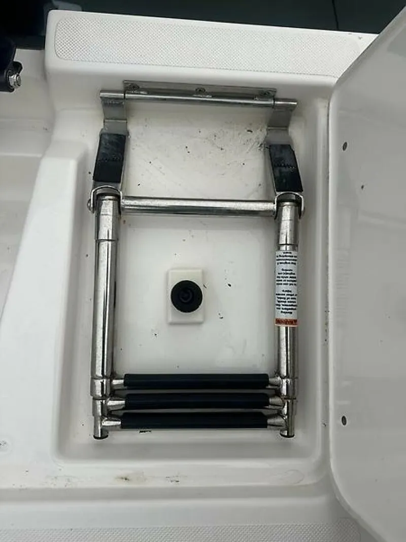 Slide: The Image of 0005493704 - 5844010