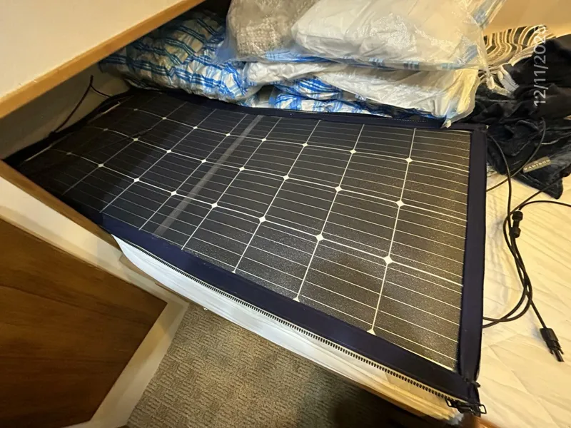 Slide: The Image of 47' Bayliner solar panels - 5852267