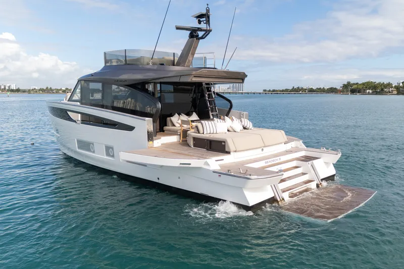 Slide: The Image of Azimut Seadeck 6 2026 - 5899296