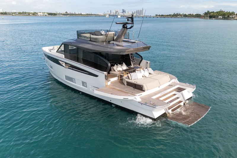 Slide: The Image of Azimut Seadeck 6 2026 - 5899298