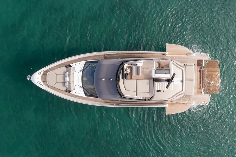 Slide: The Image of Azimut Seadeck 6 2026 - 5899299