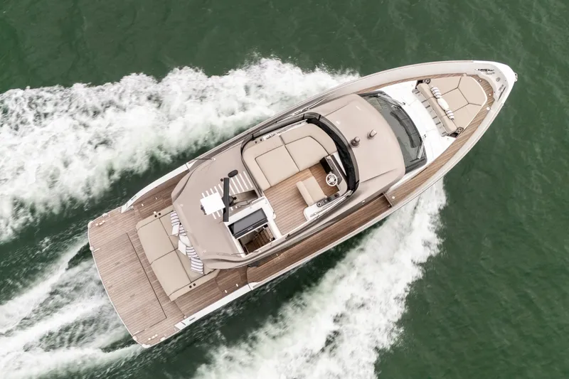 Slide: The Image of Azimut Seadeck 6 2026 - 5899301