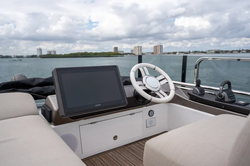 Slide: The Image of Azimut Seadeck 6 2026 - 5899319