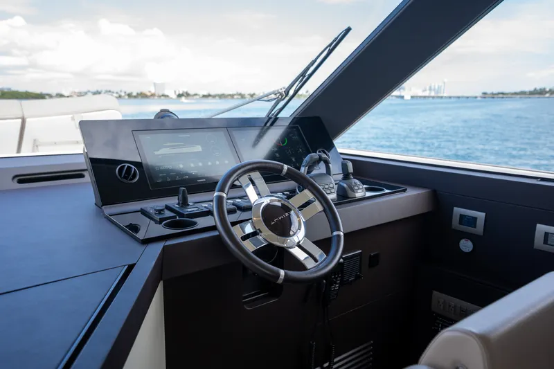 Slide: The Image of Azimut Seadeck 6 2026 - 5899321