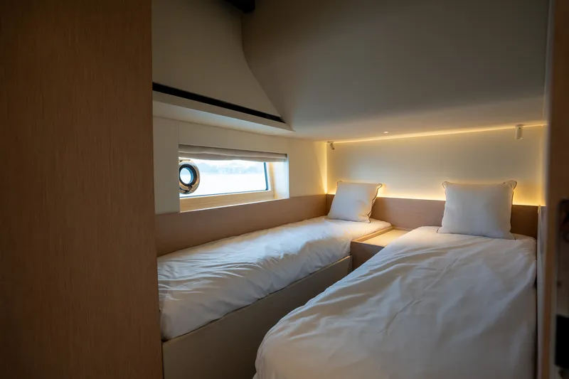 Slide: The Image of Azimut Seadeck 6 2026 - 5899328