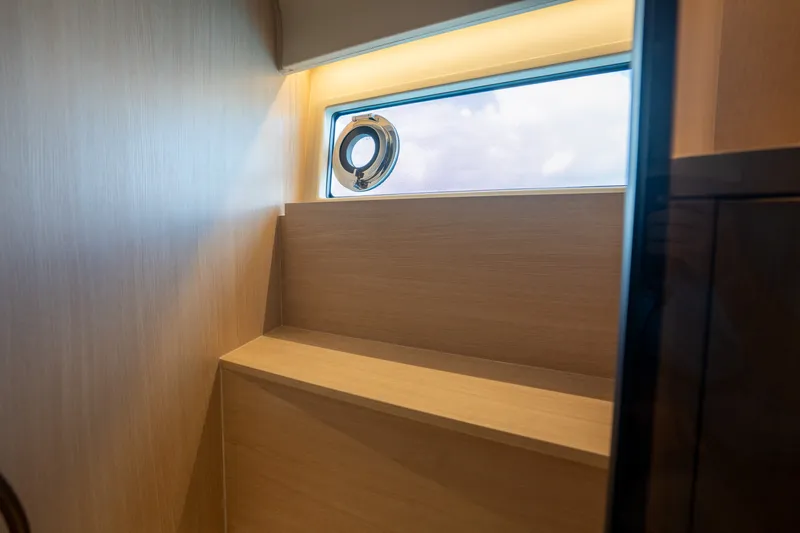 Slide: The Image of Azimut Seadeck 6 2026 - 5899330