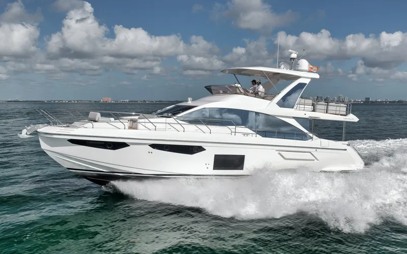 Slide: The Image of Azimut FLYBRIDGE 2022 - 5844471