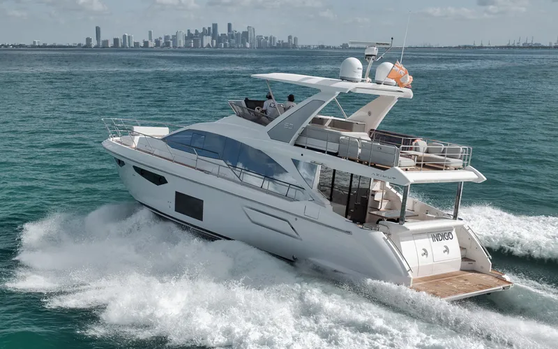 Slide: The Image of Azimut FLYBRIDGE 2022 - 5844474