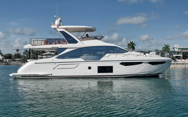 Slide: The Image of Azimut FLYBRIDGE 2022 - 5844463