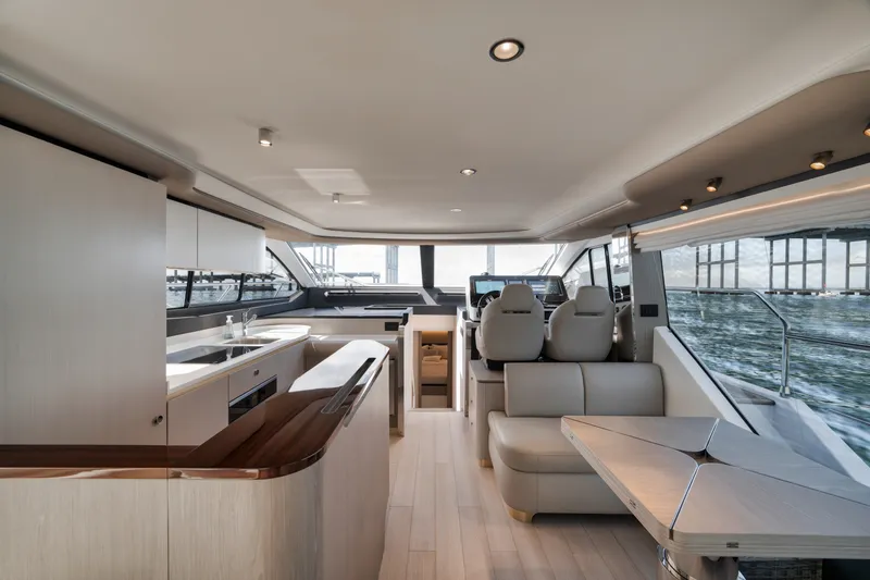 Slide: The Image of Azimut FLYBRIDGE 2022 - 5844503
